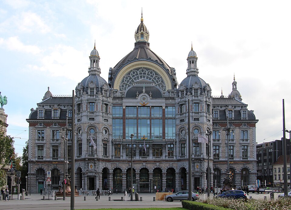 Bahnhof Antwerpen-Centraal
