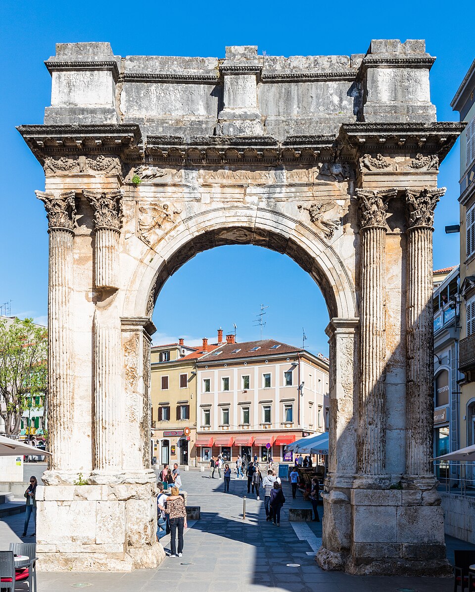 Arco de los Sergii