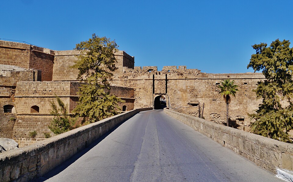 Puerta de la Tierra (Famagusta)