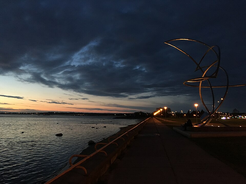 Monumento a Charles Leroux
