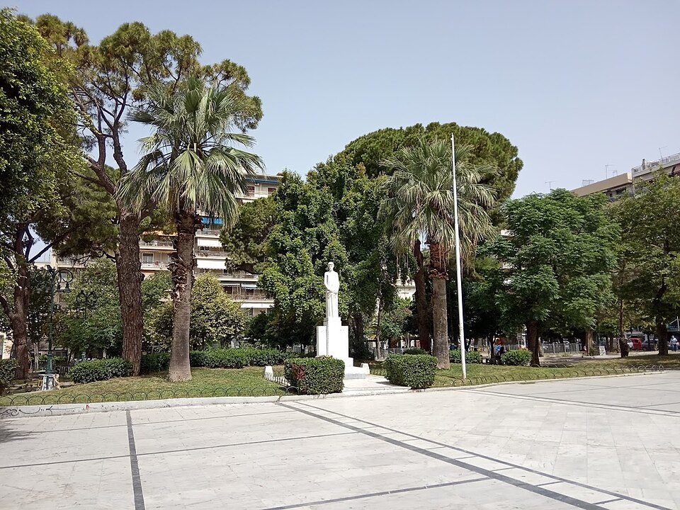 Plaza Ethnikis Antistaseos
