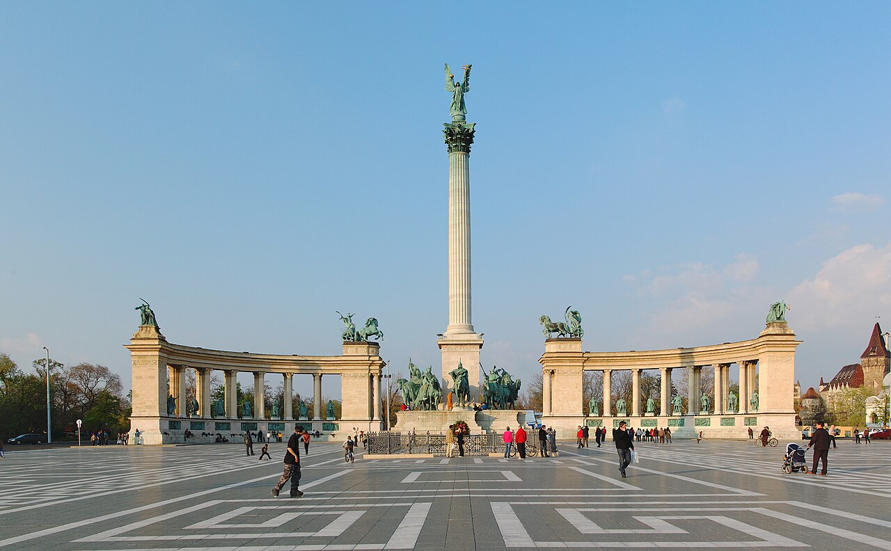 Plaza de los Héroes