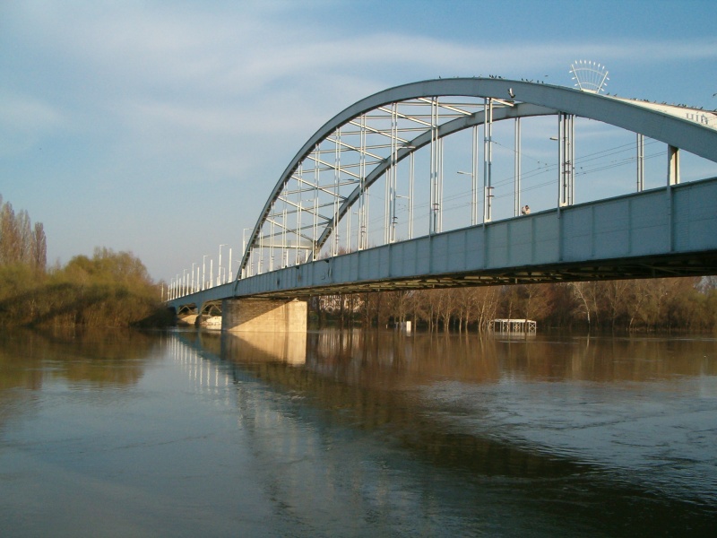 Puente Belvárosi