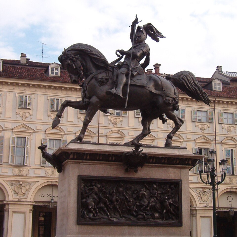 Monumento ecuestre a Emanuele Filiberto