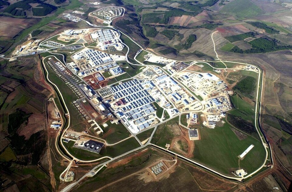 Base Bondsteel