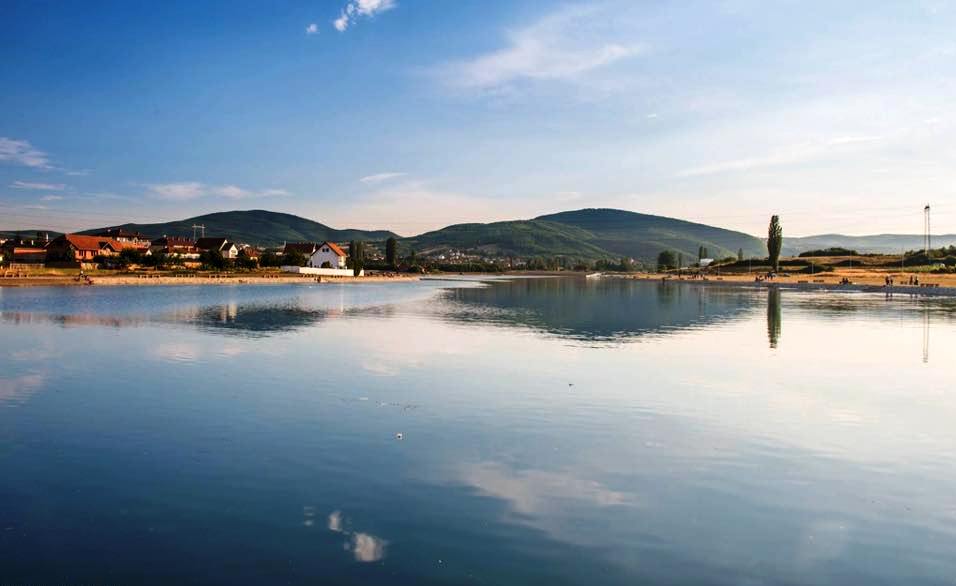Lago de Mitrovica