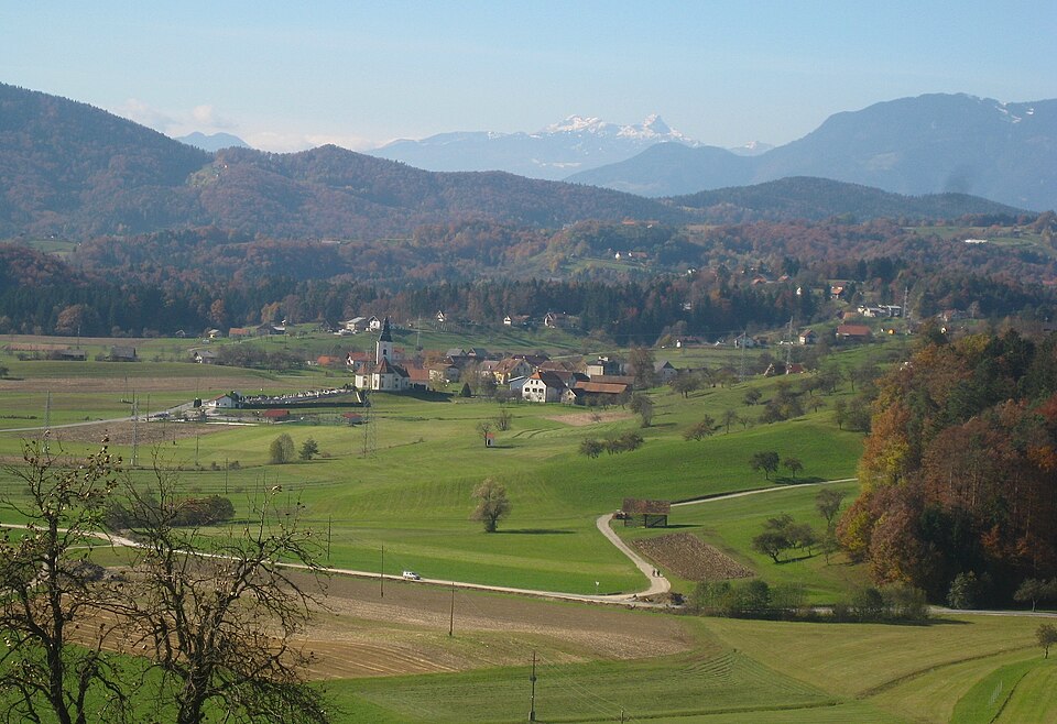 Arnače