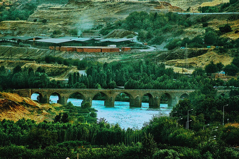 Puente Dicle